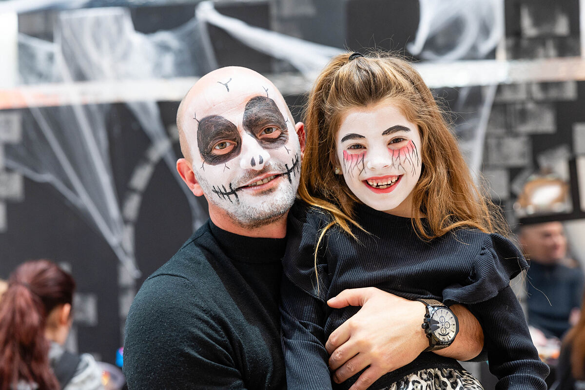 Kinderschminken zu Halloween im FISCHAPARK